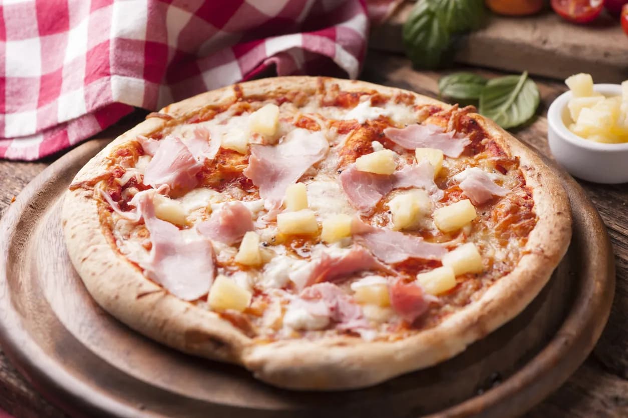 Pizza hawajska z czym jest - poznaj składniki i smak tej pizzy