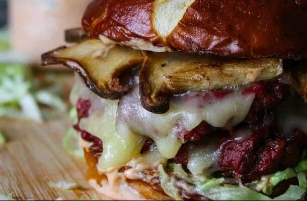 Jak zrobić sos do hamburgerów – prosty przepis na pyszny smak