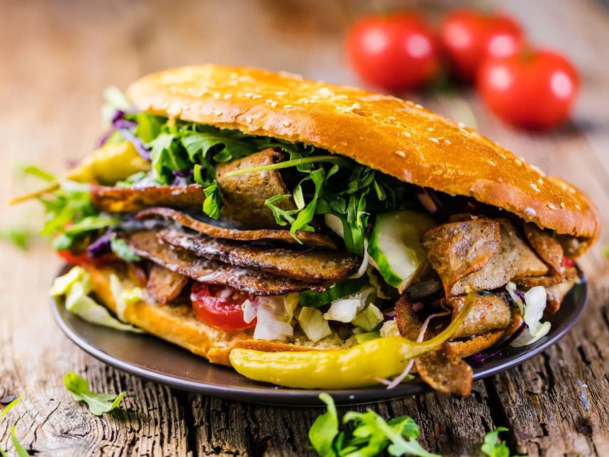Pizza czy kebab co zdrowsze? Sprawdź, co wybrać dla zdrowia